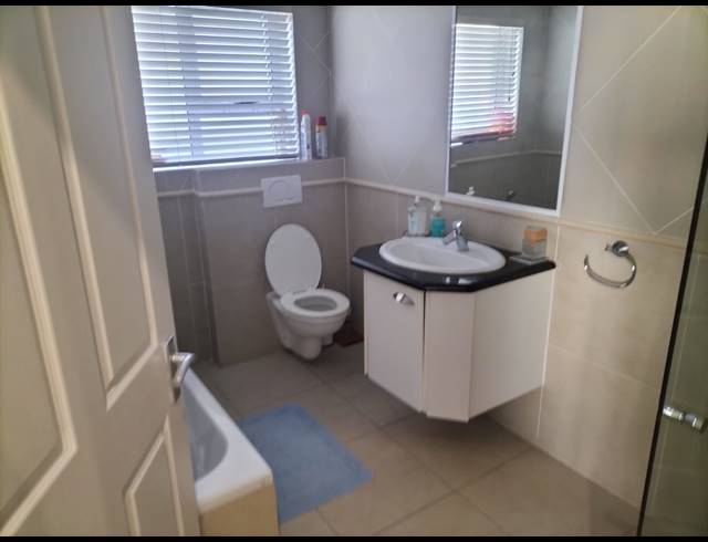 3 BEDROOM HOUSE FOR SALE IN STILBAAI WES